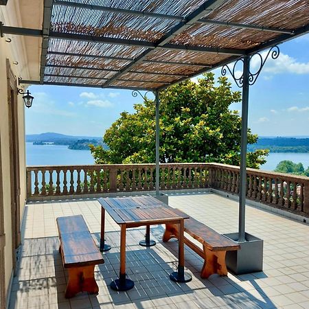 Terrazza Mirabella Daire Gavirate Dış mekan fotoğraf