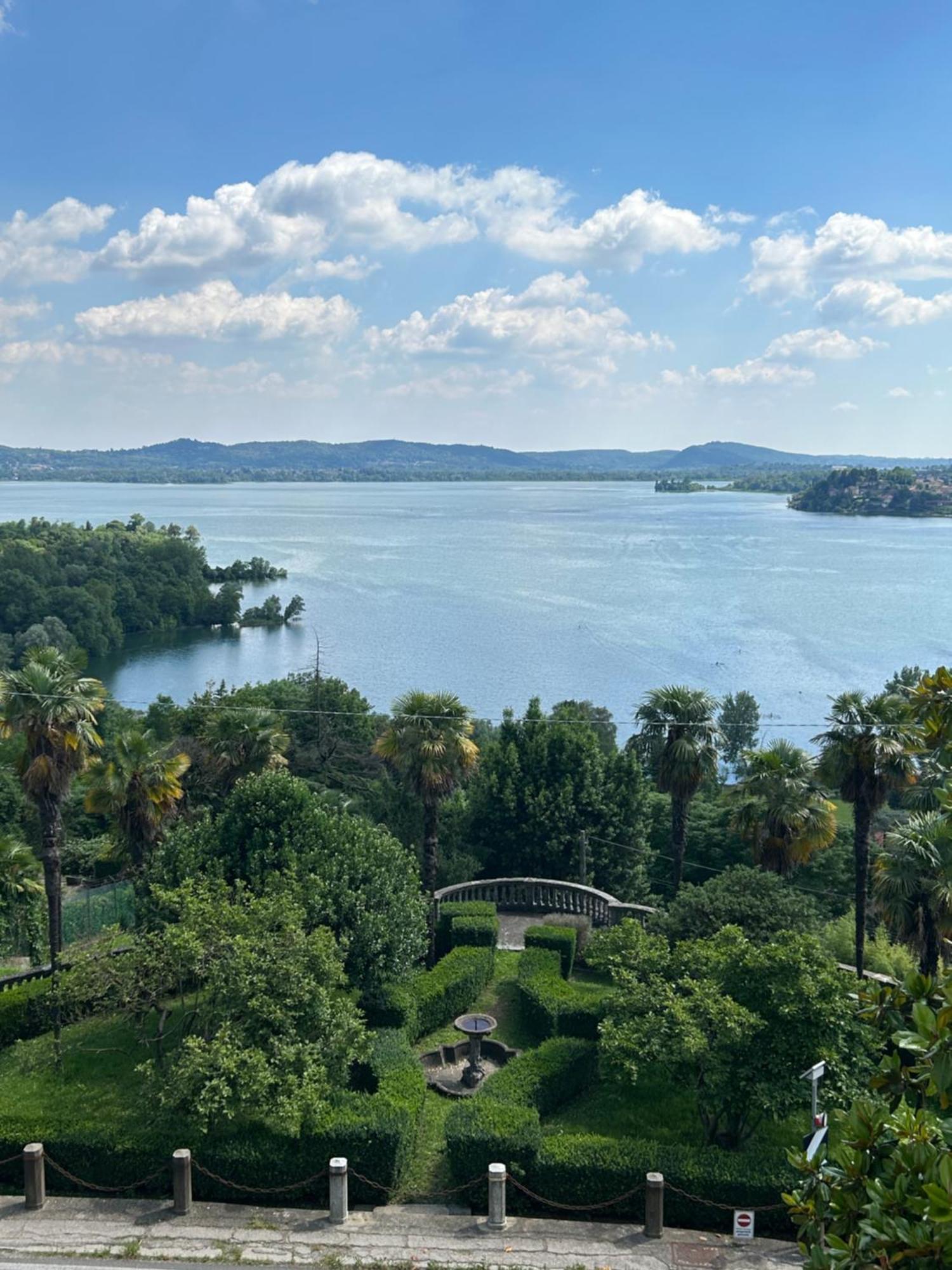 Terrazza Mirabella Daire Gavirate Dış mekan fotoğraf